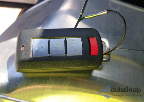 2025 Mitsubishi Eclipse Cross из США, поврежденный, VIN JA4ATWAA1SZ045270